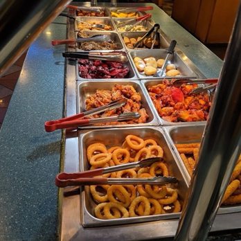 Golden Corral Buffet & Grill - This is what you get to choose from. - American Near Me - Gurnee, Illinois