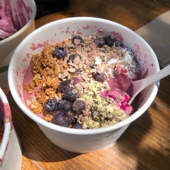 Juice On The Square - Açaí Bowl - Juice Bars & Smoothies Near Me - Santa Rosa, California