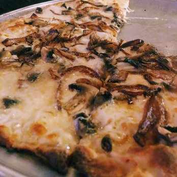Baggios Pizza - Biaggo Pizza - Pizza Near Me - Fort Lee, New Jersey
