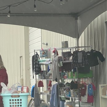Hilliard Food Pantry - Outside selections - Food Banks Near Me - Hilliard, Ohio Hilliard Food Pantry - Outside selections - Food Banks Near Me - Hilliard, Ohio