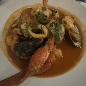 La Ronda Restaurant - Peruvian Near Me - San Mateo, California