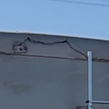 Lee's RV Repairs - Fiberglass repair cracks in the back cap - RV Repair Near Me - Sacramento, California Lee's RV Repairs - Fiberglass repair cracks in the back cap - RV Repair Near Me - Sacramento, California