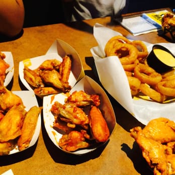 Buffalo Wild Wings - Fresh and delicious - American Near Me - Saugus, Massachusetts