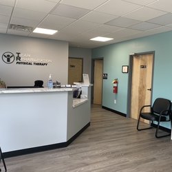 Team Rehabilitation Physical Therapy - Lobby area