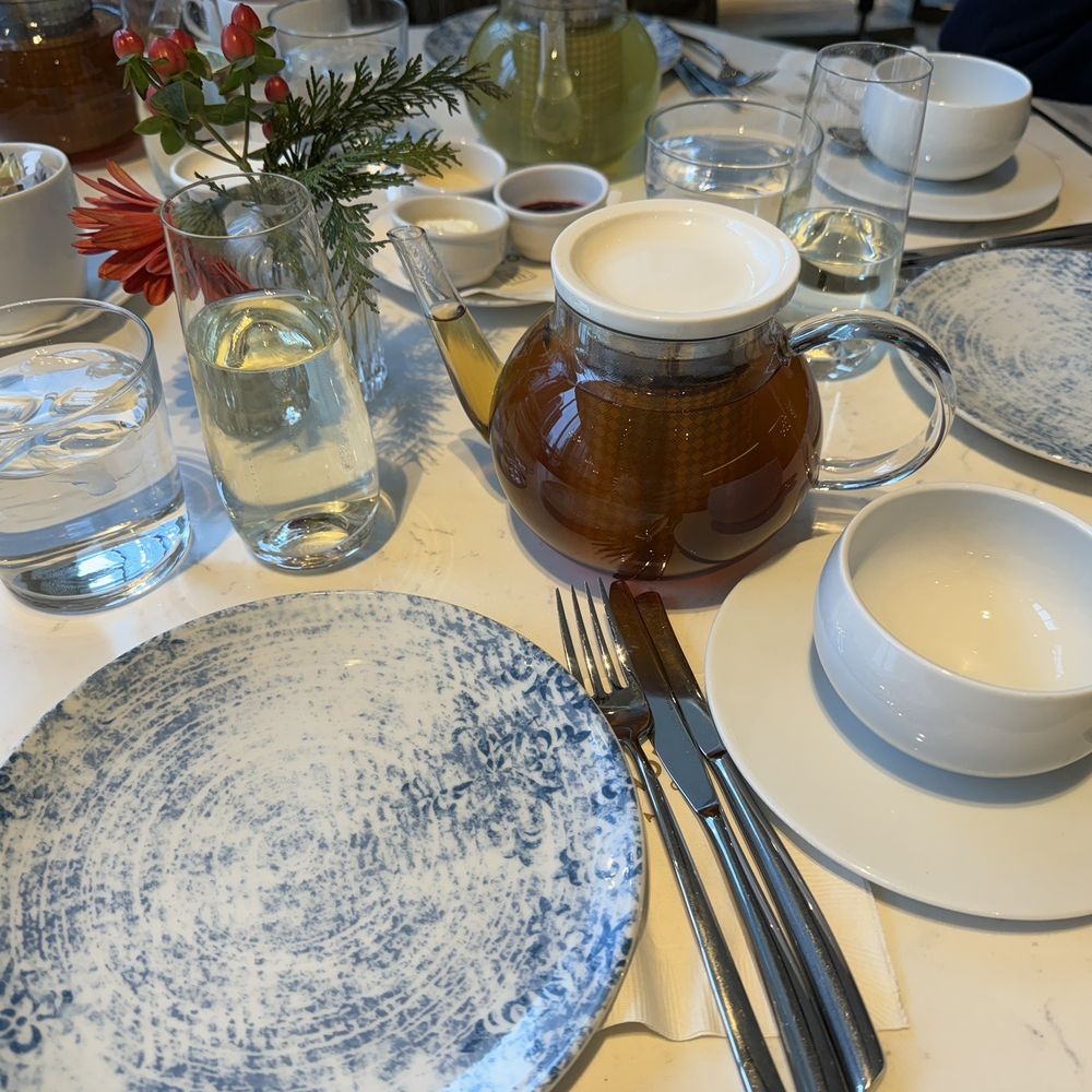 Bridges Lobby Bar - Place settings + complimentary champagne for our a birthday celebration + banana chai tea - Bars Near Me - Chicago, Illinois