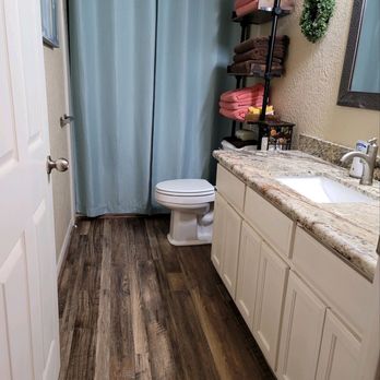 Texas Floor Connection - Bath - Flooring Near Me - Vidor, Texas Texas Floor Connection - Bath - Flooring Near Me - Vidor, Texas