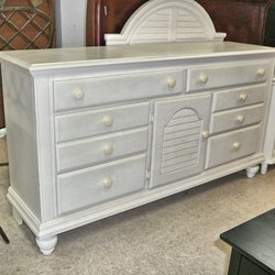 Downtown Used Furniture - Bedroom Dresser