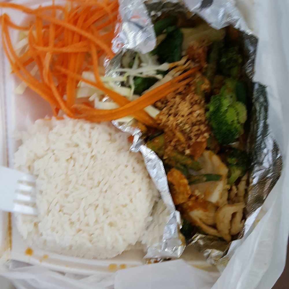 Khun Suda - Its blurry but this is pra ram. Delicious! - Thai Near Me - Roseville, California
