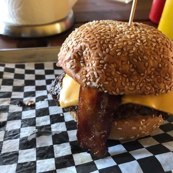 Superburger - Town bacon cheeseburger - Burgers Near Me - Petaluma, California Superburger - Town bacon cheeseburger - Burgers Near Me - Petaluma, California