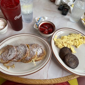 Plantation Pancake House - Cinnamon French toast, sausage and eggs. - Breakfast & Brunch Near Me - North Myrtle Beach, South Carolina Plantation Pancake House - Cinnamon French toast, sausage and eggs. - Breakfast & Brunch Near Me - North Myrtle Beach, South Carolina