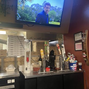 Anna's Pizza - The bar area in the right - Pizza Near Me - West Covina, California Anna's Pizza - The bar area in the right - Pizza Near Me - West Covina, California
