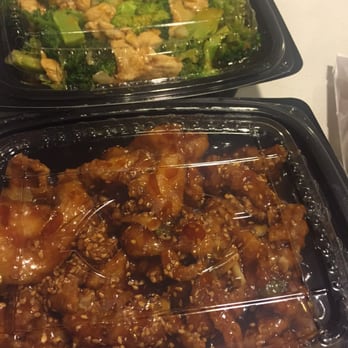 China Cottage - Carry Out Chicken and Broccoli and Sesame Chicken - Chinese Near Me - Katy, Texas