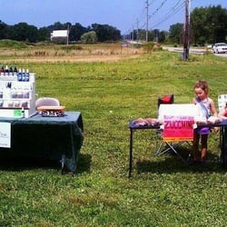 Duran's Farm Fresh Products - Even if this vendor was set up on time (and she most certainly wasn't) THIS RIGHT HERE.... not a farmers market.