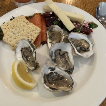 Henrietta's Table - New American Near Me - Cambridge, Massachusetts
