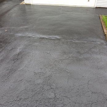 Barreca Blacktop Sealcoating - General Contractors Near Me - Mundelein, Illinois