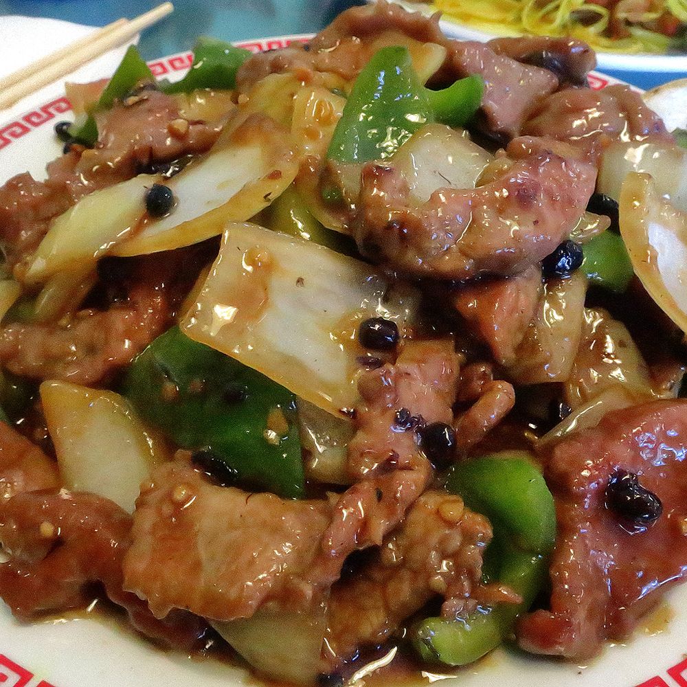 Hong Kong Diner II - Beef Chow Fun with black bean sauce - Chinese Near Me - Reno, Nevada Hong Kong Diner II - Beef Chow Fun with black bean sauce - Chinese Near Me - Reno, Nevada