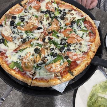 Portinos - Medium 14" Vegetarian pizza - Italian Near Me - Valley Center, California Portinos - Medium 14" Vegetarian pizza - Italian Near Me - Valley Center, California