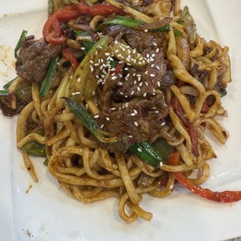 Nurlan Uyghur Restaurant 诺兰饭店 - Stir-Fried Noodle with beef. Not saucy like the laghman but just as good. - Halal Near Me - Flushing, New York