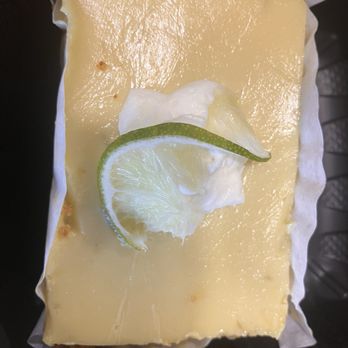 4 Rivers Smokehouse - Key Lime Pie - Barbeque Near Me - Jacksonville, Florida