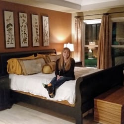 Sweet Acres Inn - Paschal's Suite. (Of the 3 B&Bs we've stayed at, this was our favorite room by far!)