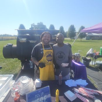 Dance Dad's Barbecue - The chefs! #ReviewsByRL - Barbeque Near Me