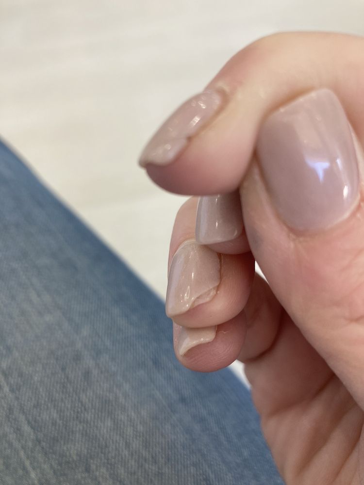 Lavish Nail Bar Logo