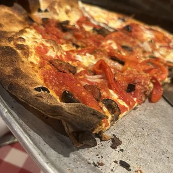 Grimaldi's Pizzeria - Burnt crust. It was worse underneath. - Pizza Near Me - San Antonio, Texas Grimaldi's Pizzeria - Burnt crust. It was worse underneath. - Pizza Near Me - San Antonio, Texas