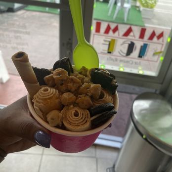 Miami 'N' Ice - Coffee Love with cookie dough and Oreos instead of popcorn. - Ice Cream & Frozen Yogurt Near Me - Miami Beach, Florida Miami 'N' Ice - Coffee Love with cookie dough and Oreos instead of popcorn. - Ice Cream & Frozen Yogurt Near Me - Miami Beach, Florida