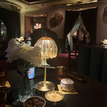 The Lounge - table - Lounges Near Me - Los Angeles, California The Lounge - table - Lounges Near Me - Los Angeles, California