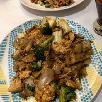 Thithi's Restaurant - Pad See Eiw.  I loved it and would definitely order it again. - Thai Near Me - Evergreen Park, Illinois