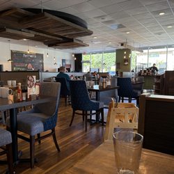 First Watch - Dining area