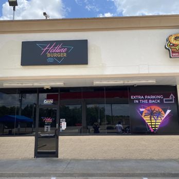 Hotline Burger - Outside - Burgers Near Me - Houston, Texas