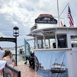 Coastal Queen Cruises - Ticket counter