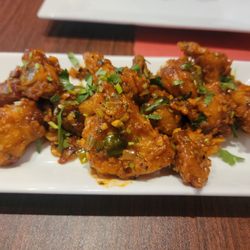 Maya Cuisine Restaurant & Bar - Cho-e-la breaded cauliflower