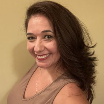 Casey’s Barbershop - I love the way she layers my hair! - Barbers Near Me - Glendora, California Casey’s Barbershop - I love the way she layers my hair! - Barbers Near Me - Glendora, California