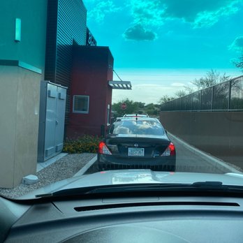 Blake's Lotaburger - Sitting third in a line of 5 cars. It's been about 12 minutes. First visit-I don't think we'll be coming back. - Burgers Near Me - Tucson, Arizona