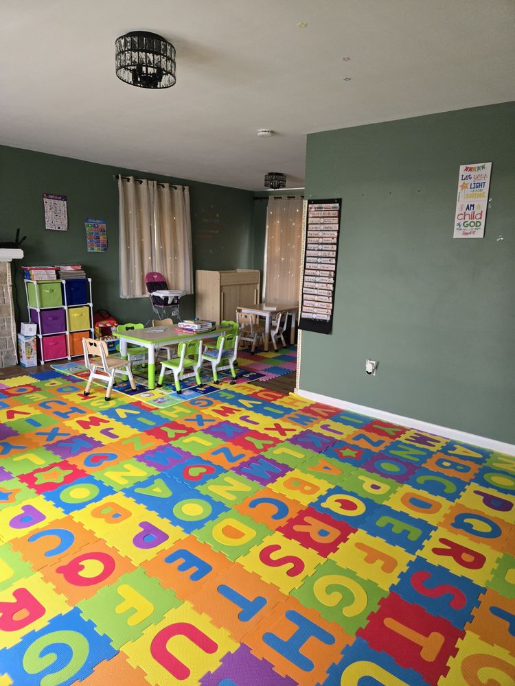 Twinkle and Shine 24 7 Daycare - childcare center in East York, PA
