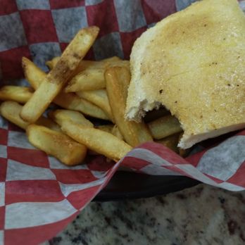 Heinnie's Back Barn - Fries and garlic bread - Steakhouses Near Me - Elkhart, Indiana