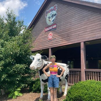 Barstows Dairy Store & Bakery - Bakeries Near Me - Hadley, Massachusetts