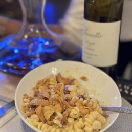 Mac and cheese. Nebbiolo Mac and cheese. Nebbiolo