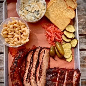 Albert Hotel - Junebug BBQ - WOW!! - Hotels Near Me - Fredericksburg, Texas Albert Hotel - Junebug BBQ - WOW!! - Hotels Near Me - Fredericksburg, Texas