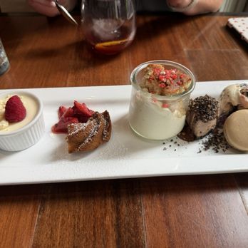 Registry Bistro - Dessert for two - New American Near Me - Toledo, Ohio