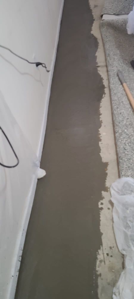 Slide of M & T Contracting