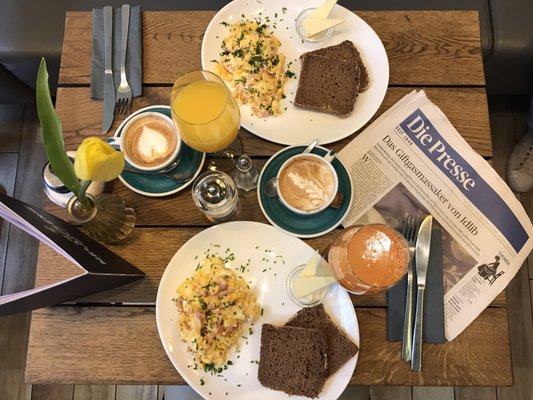 Melangerie - Caffeterie & Bistro by null