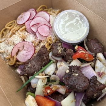 Triple-T - Garlic noodle and shaken beef with a strawberry peachy - Noodles Near Me - Gardena, California Triple-T - Garlic noodle and shaken beef with a strawberry peachy - Noodles Near Me - Gardena, California