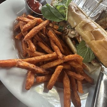 Windsor - Fish Banh Mi - New American Near Me - Phoenix, Arizona Windsor - Fish Banh Mi - New American Near Me - Phoenix, Arizona