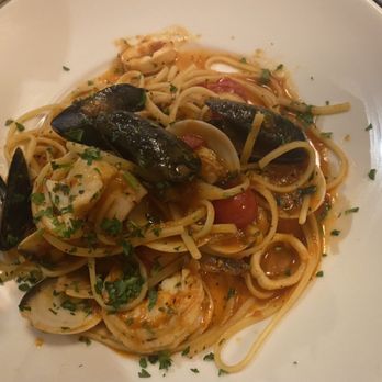 Toscana Bar Italiano - Seafood Fra Diavolo - Cocktail Bars Near Me - Beverly, Massachusetts Toscana Bar Italiano - Seafood Fra Diavolo - Cocktail Bars Near Me - Beverly, Massachusetts