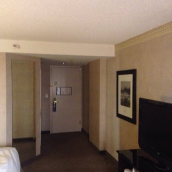 Hilton Long Beach - Hotels Near Me - Long Beach, California Hilton Long Beach - Hotels Near Me - Long Beach, California