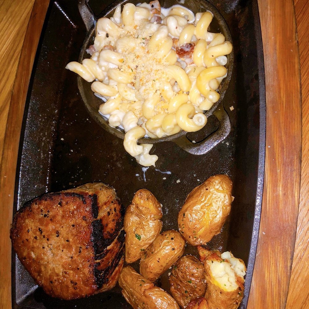 Bigfire - Filet with Smashed Potatoes and Pork Belly Mac n Cheese - American Near Me - Orlando, Florida