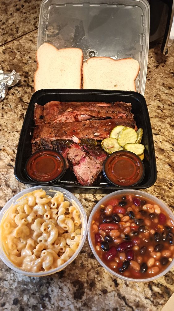 BRISKETS BBQ SHACK & GRILL 41 Photos & 33 Reviews 298 Geneva Dr, Oviedo, Florida Barbeque